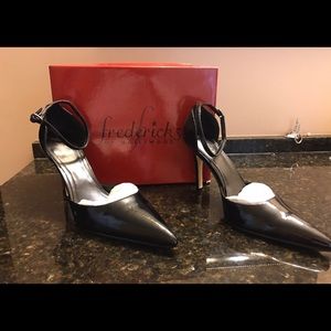 Patent leather pointed heels BRAND NEW